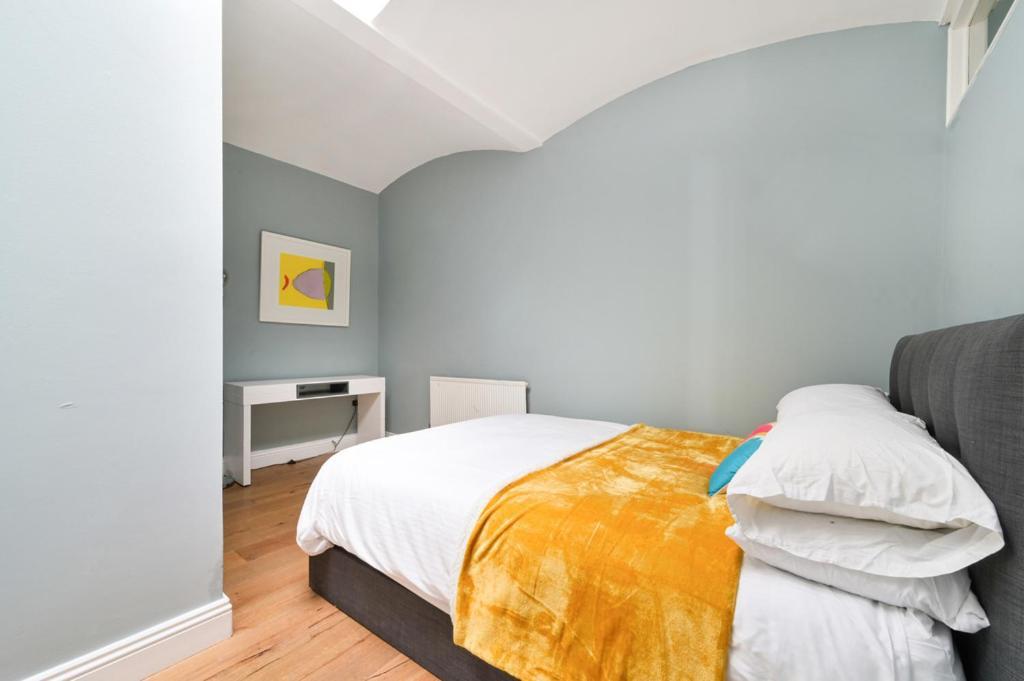 Appartement Cozy Hideaway In South Ken! à Londres Extérieur photo